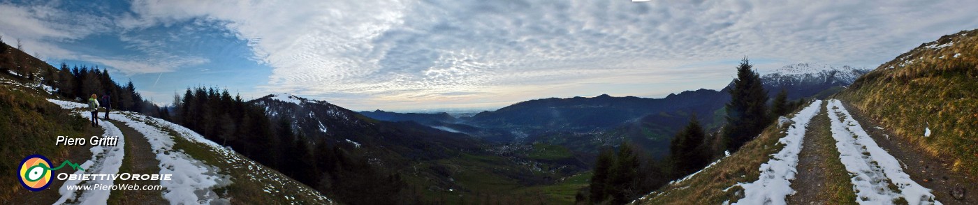 14 Vista panoramica sulla Valle Imagna .jpg